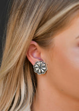 Load image into Gallery viewer, The Vargas Earrings

